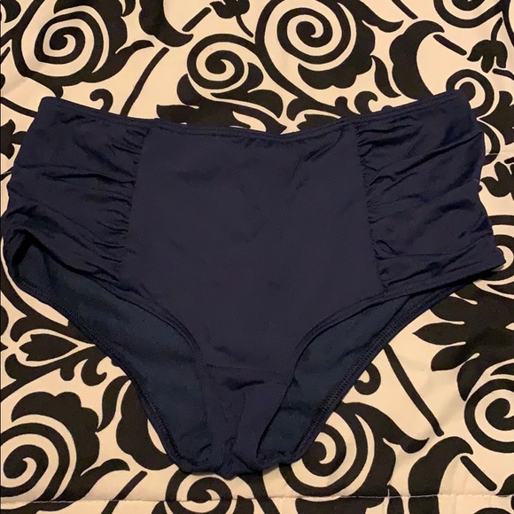 hollister high waisted bikini bottoms